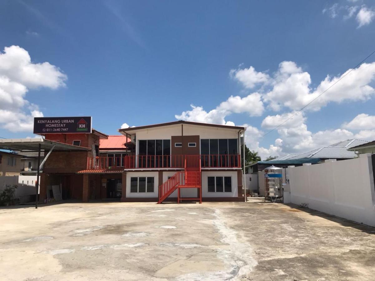 Kenyalang Urban Homestay Кучинг Экстерьер фото